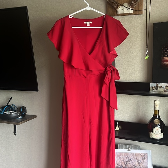 Red Ruffled Pant Suit - Picture 3 of 4